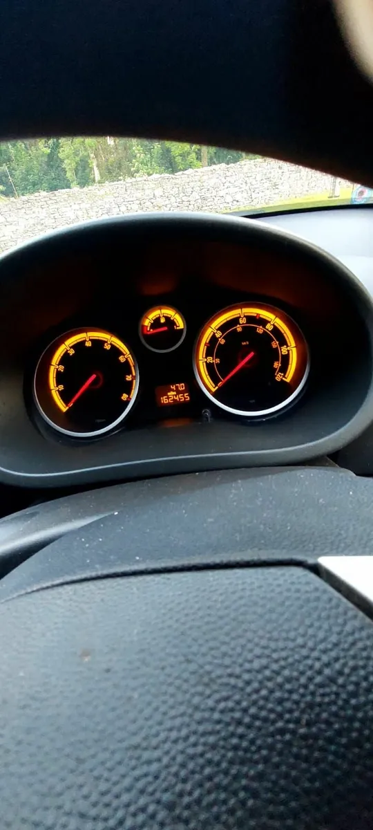 Vauxhall Corsa 2012 - Image 3