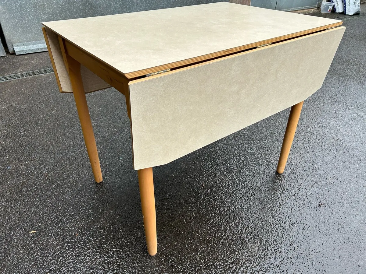 Traditional Drop-leaf Table - Image 1