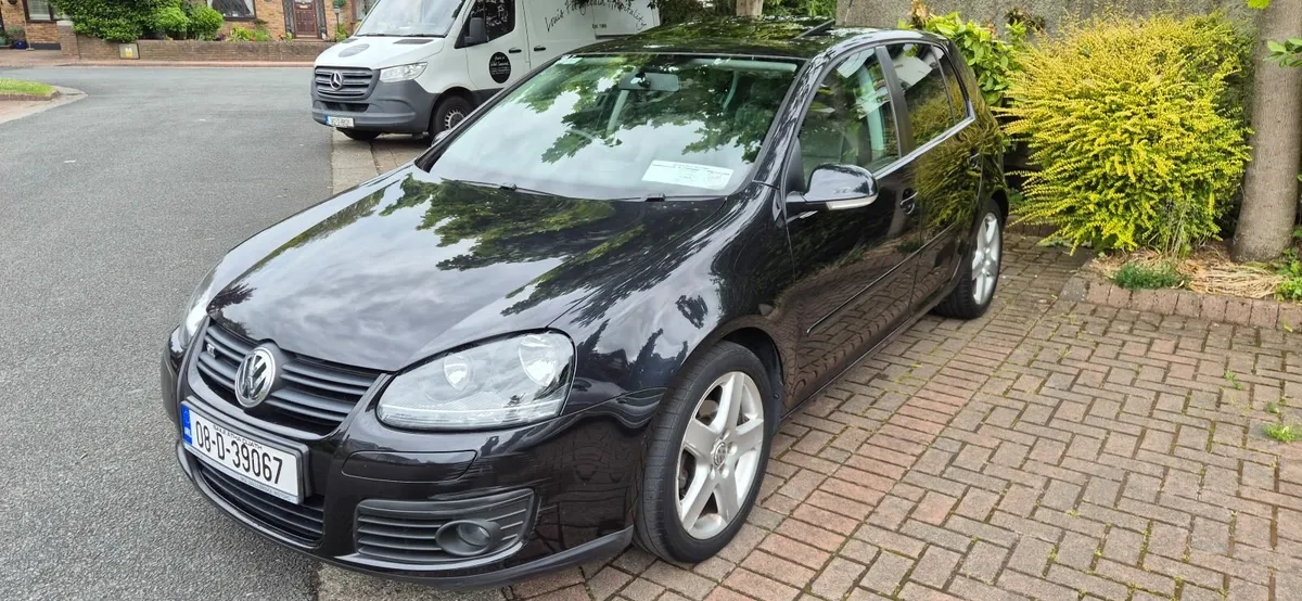 Volkswagen Golf 2008 - Image 1