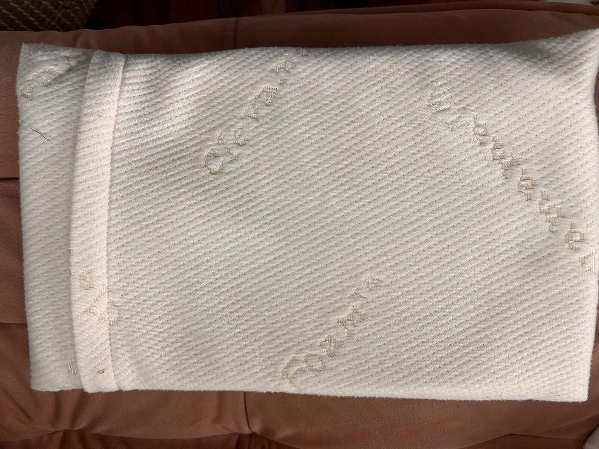 Clevamama baby pillow - Image 2