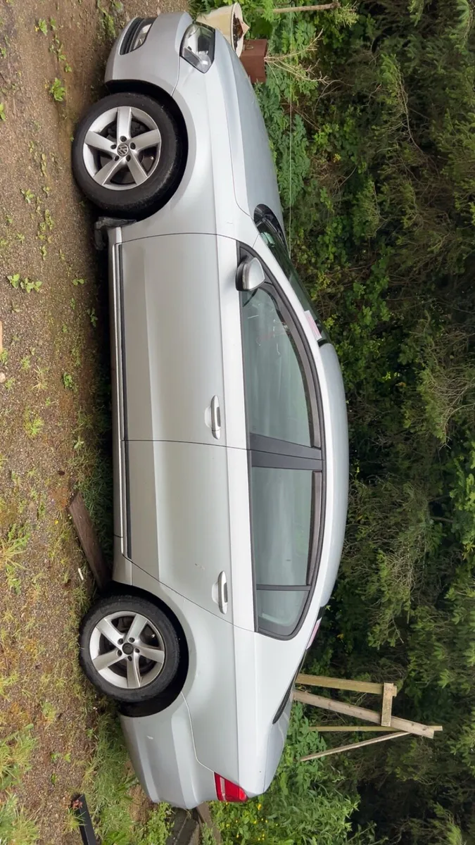 2011 Volkswagen Passat 1.6 TDI - Image 2