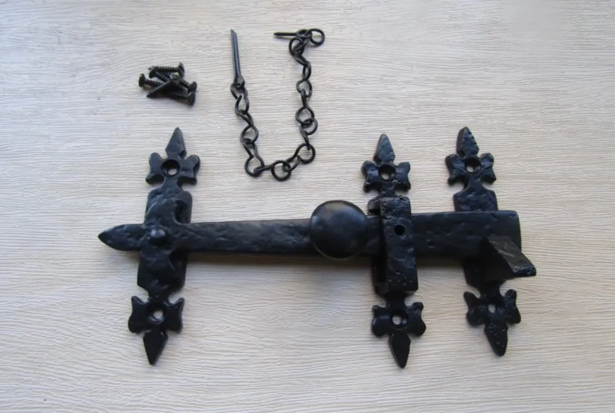 Cast Iron Vintage Style Bathroom Door Latch - Image 2