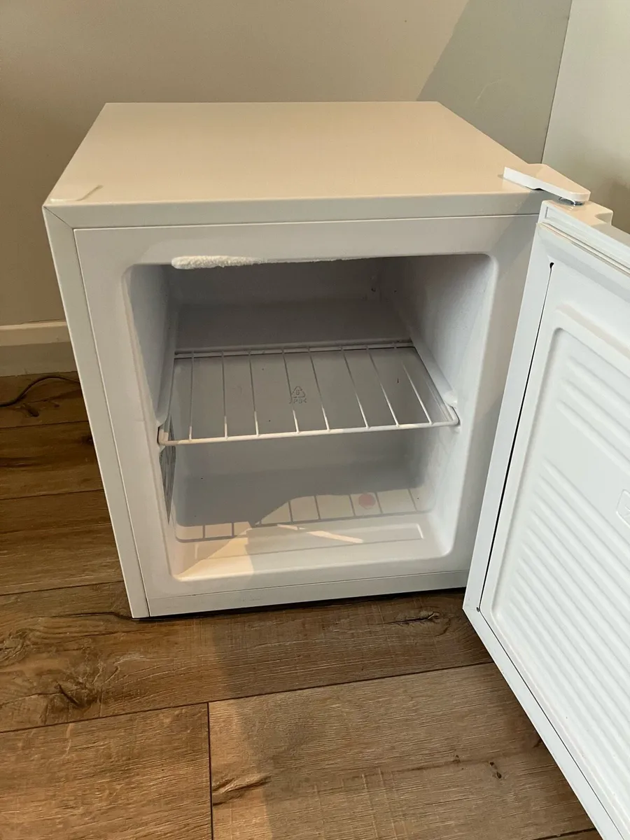 Mini Freezer - Image 2