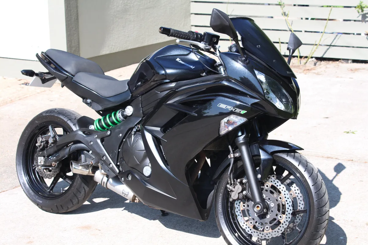 2015 Kawasaki ER6 - Image 1