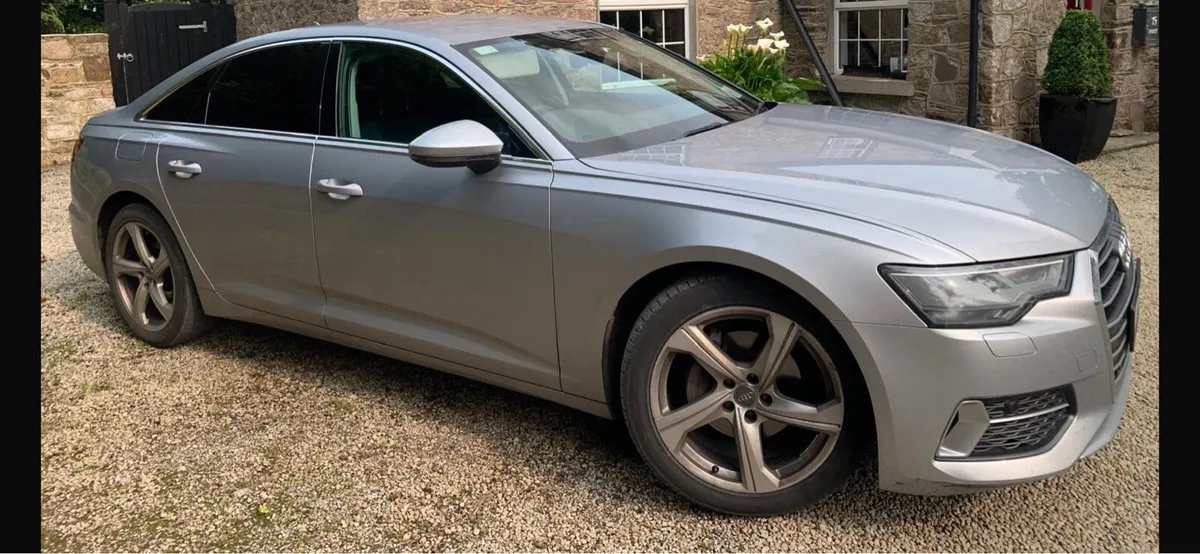 Car - Image 4