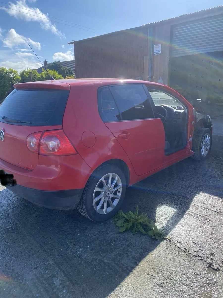 2008 VW Golf – Damaged but Repairable – No Parts - Image 3