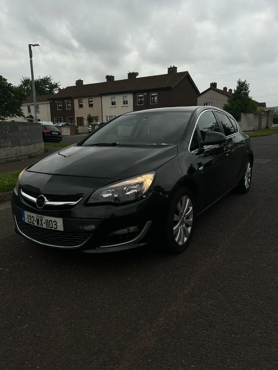 Opel Astra 132 1.6L Nct 03/25 serviced 21/03 - Image 1