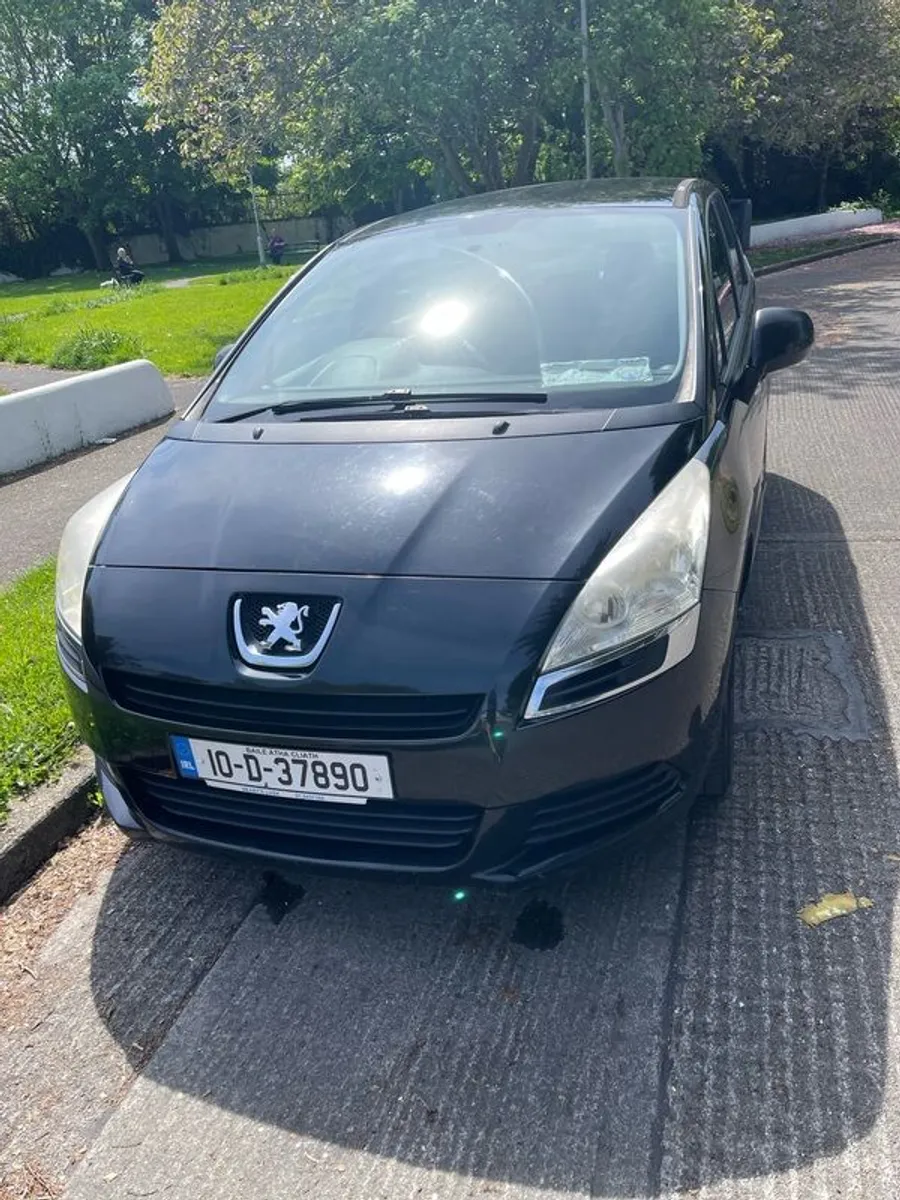 2010 Peugeot 5008 - Image 1