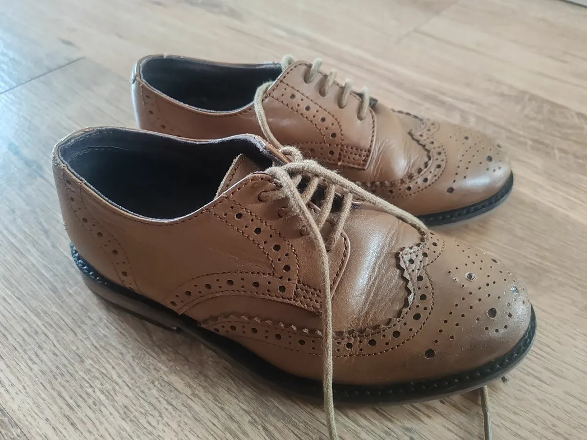 Boys Tan Leather Shoes Size 13 €3