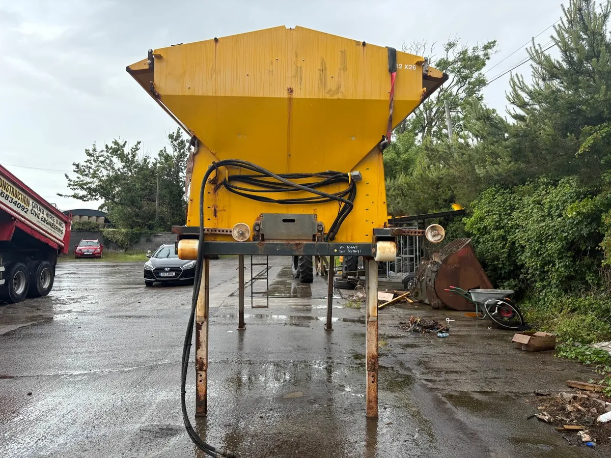2014 Rasco Demountable 6m3 Gritter salt spreader - Image 2