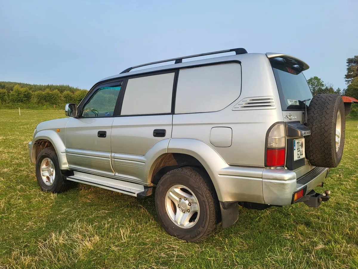 Toyota landcruiser - Image 4