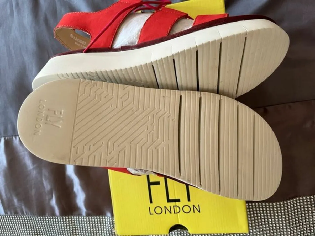 Fly London Women Leather Sandals 8UK 41EU NEW - Image 3