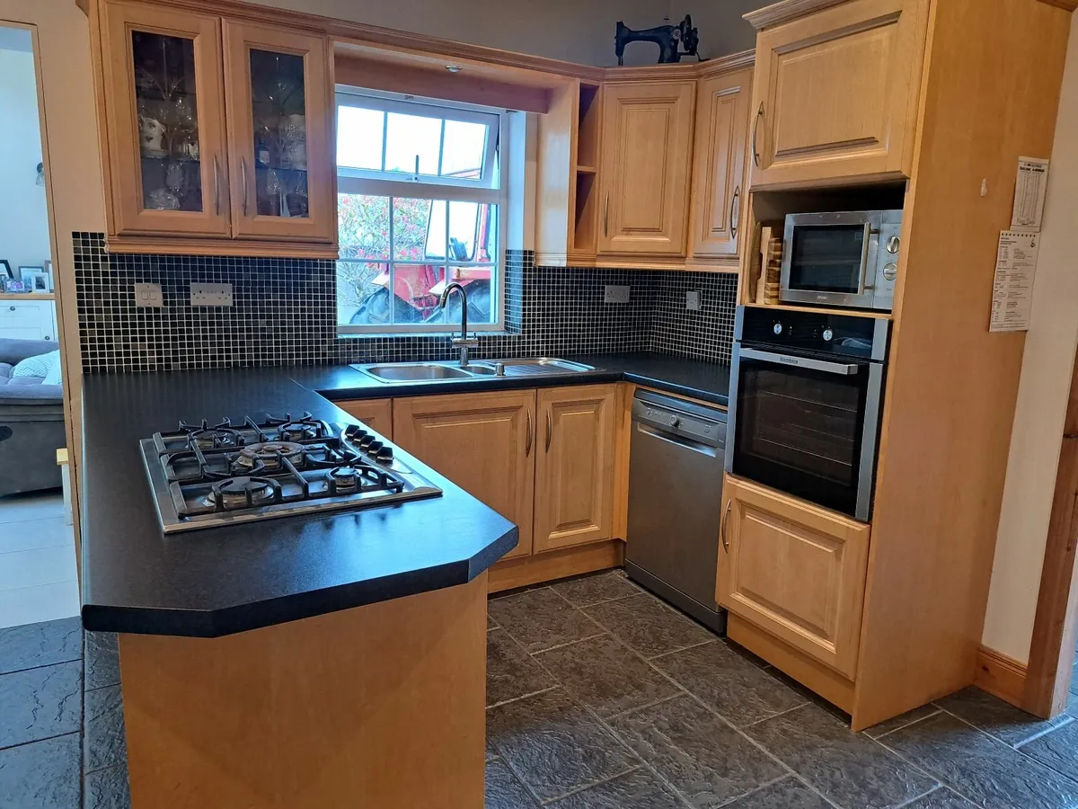 Kitchen - Image 2