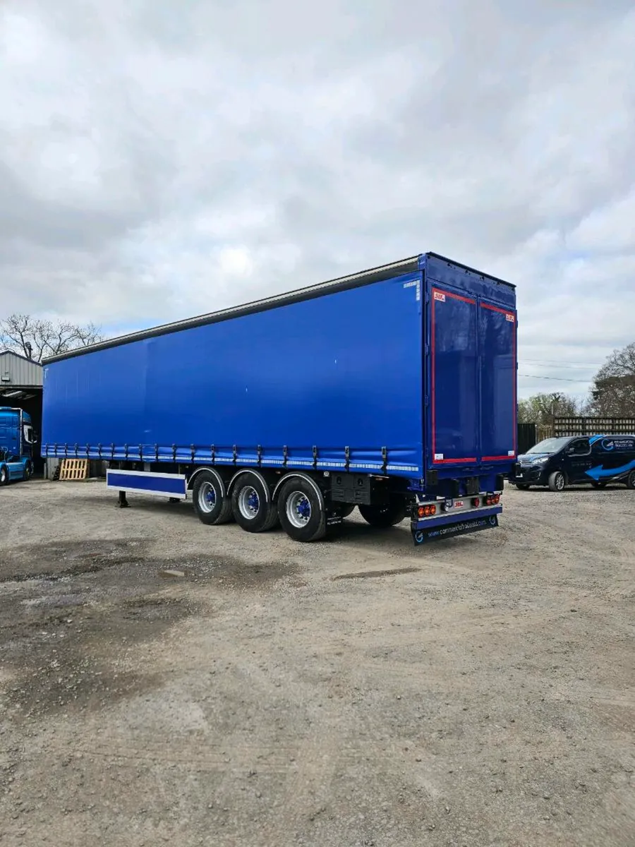 2013 SDC CURTAINSIDER - Image 2
