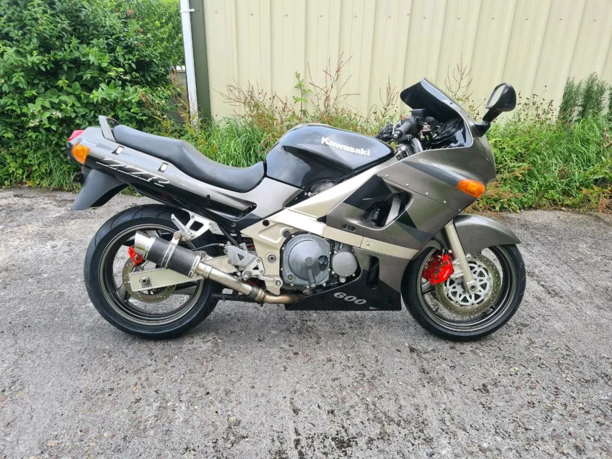Kawasaki zzr600 - Image 1