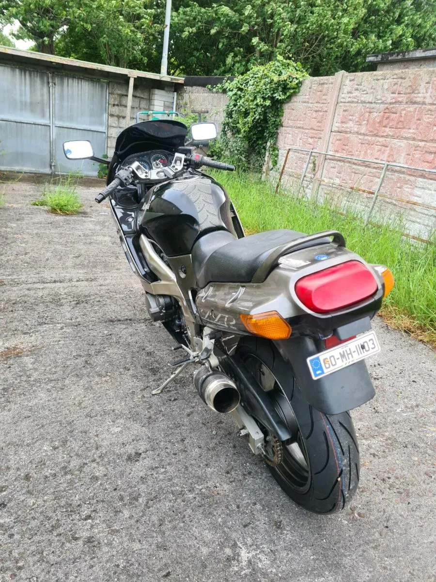 Kawasaki zzr600 - Image 3