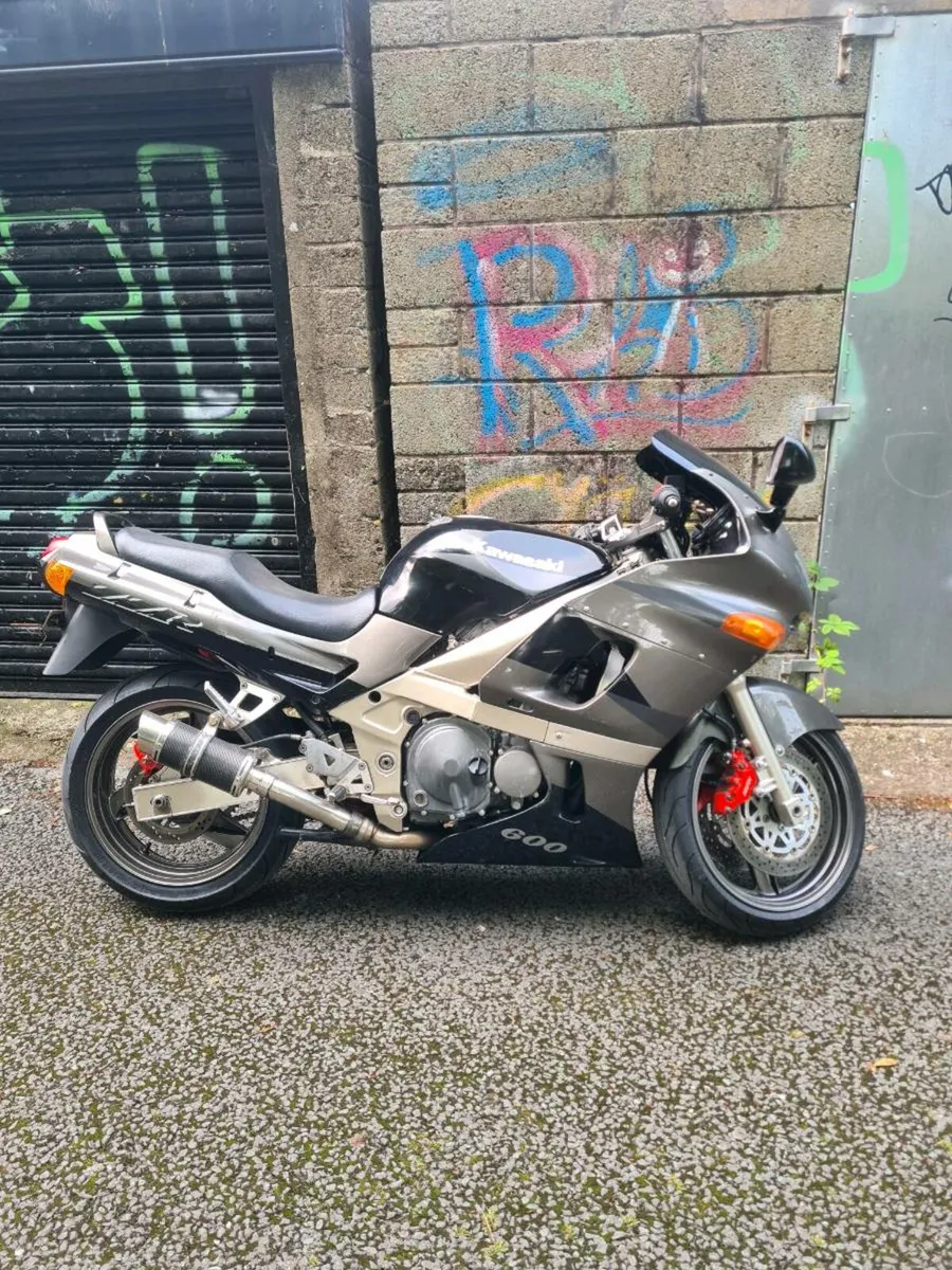Kawasaki zzr600 - Image 4