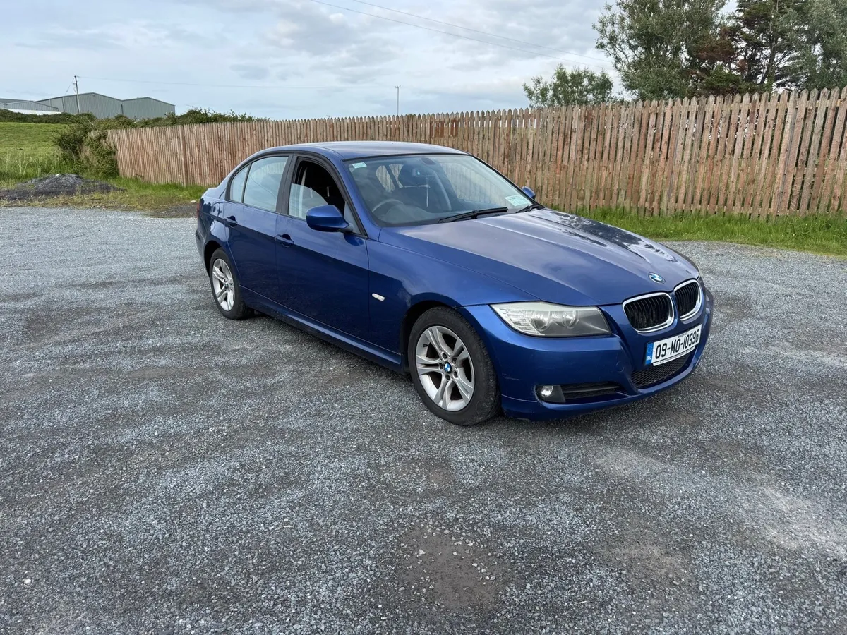 2009 e90 318D for parts - Image 1