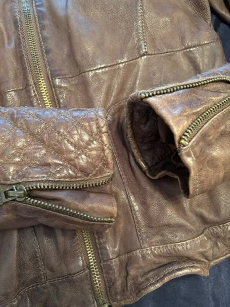 Womens Brown leather jacket size 12-14uk - Image 3