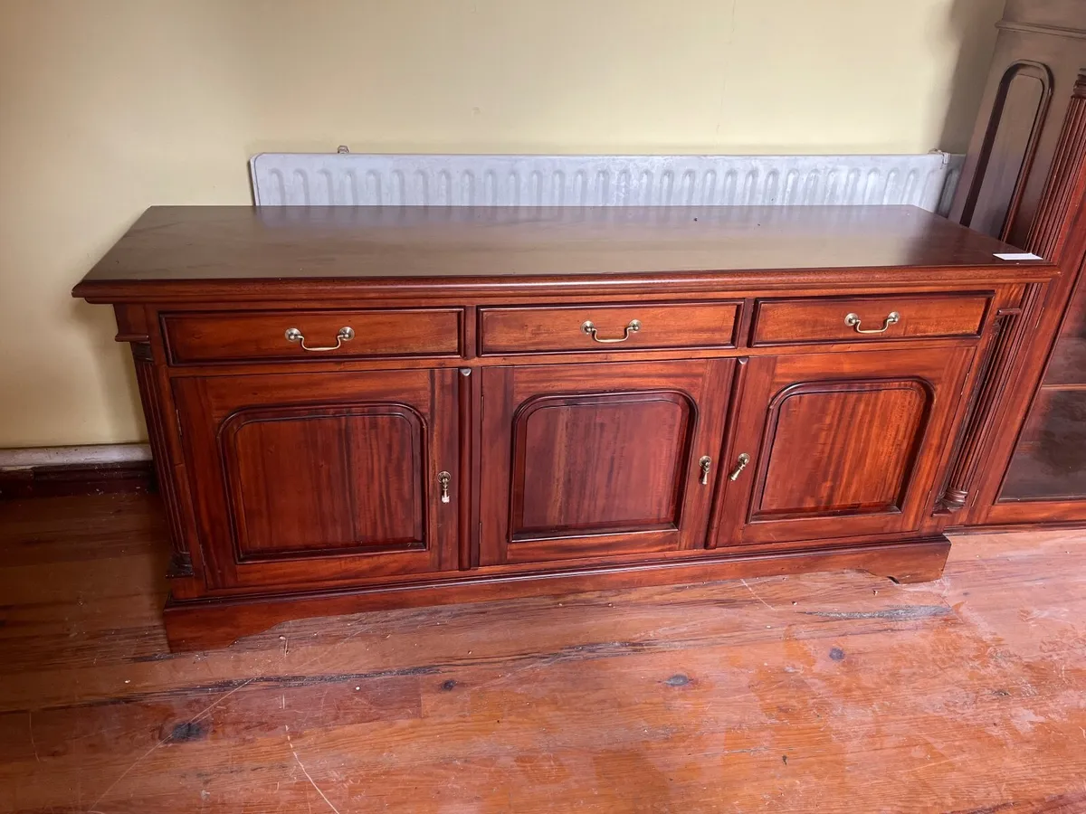 Antique  sideboard table 2 pieces. - Image 1