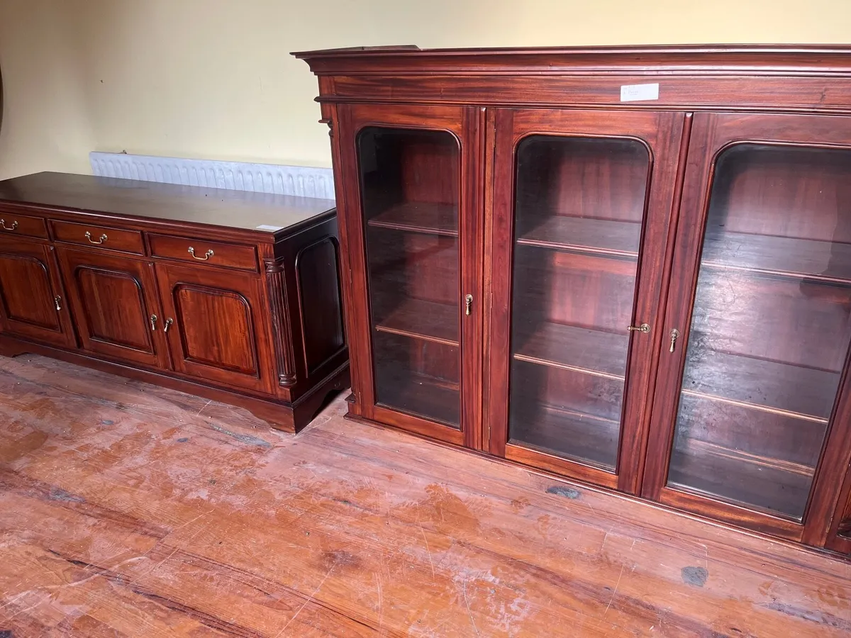 Antique  sideboard table 2 pieces. - Image 3