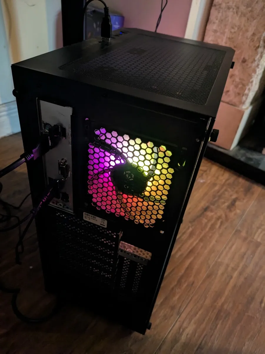 Cyber Power Erurus Gaming PC - Image 3