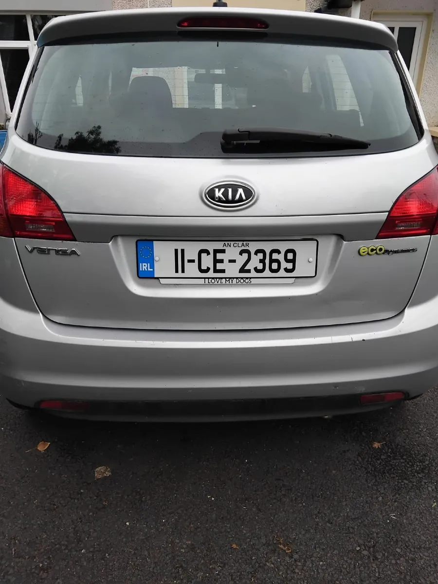 Kia Venga 2011 Diesel - Image 2