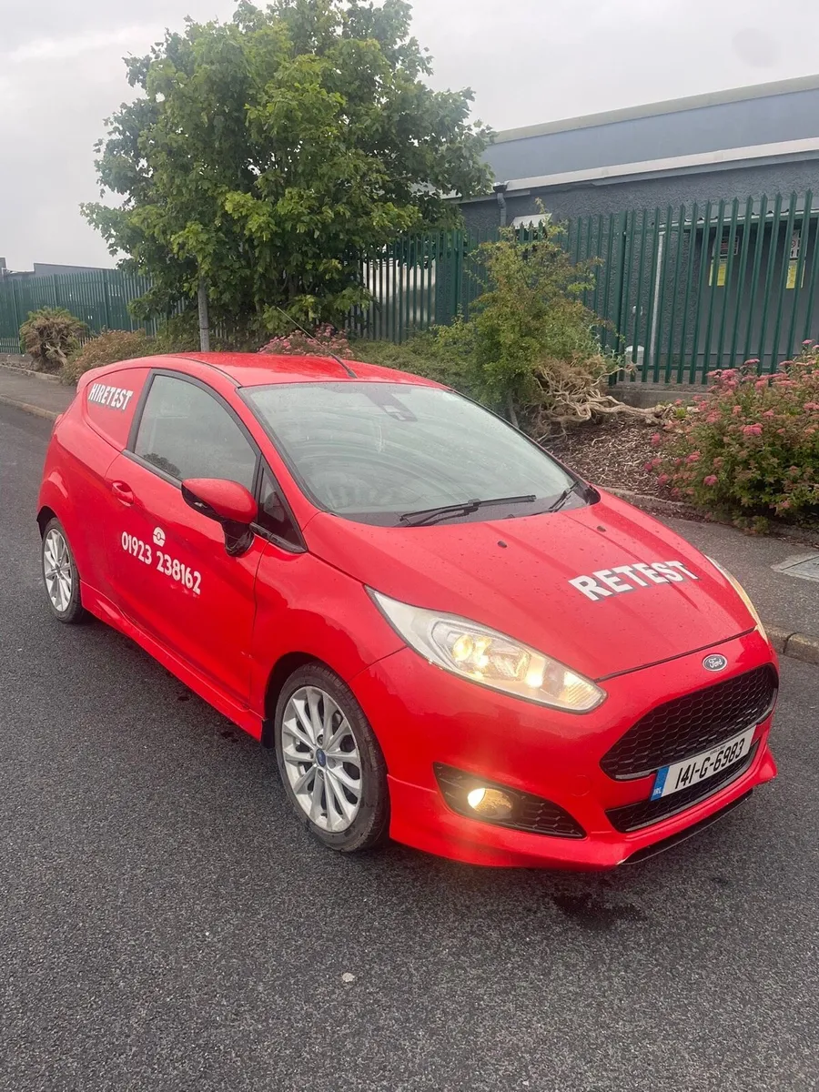 Ford Fiesta van - Image 2