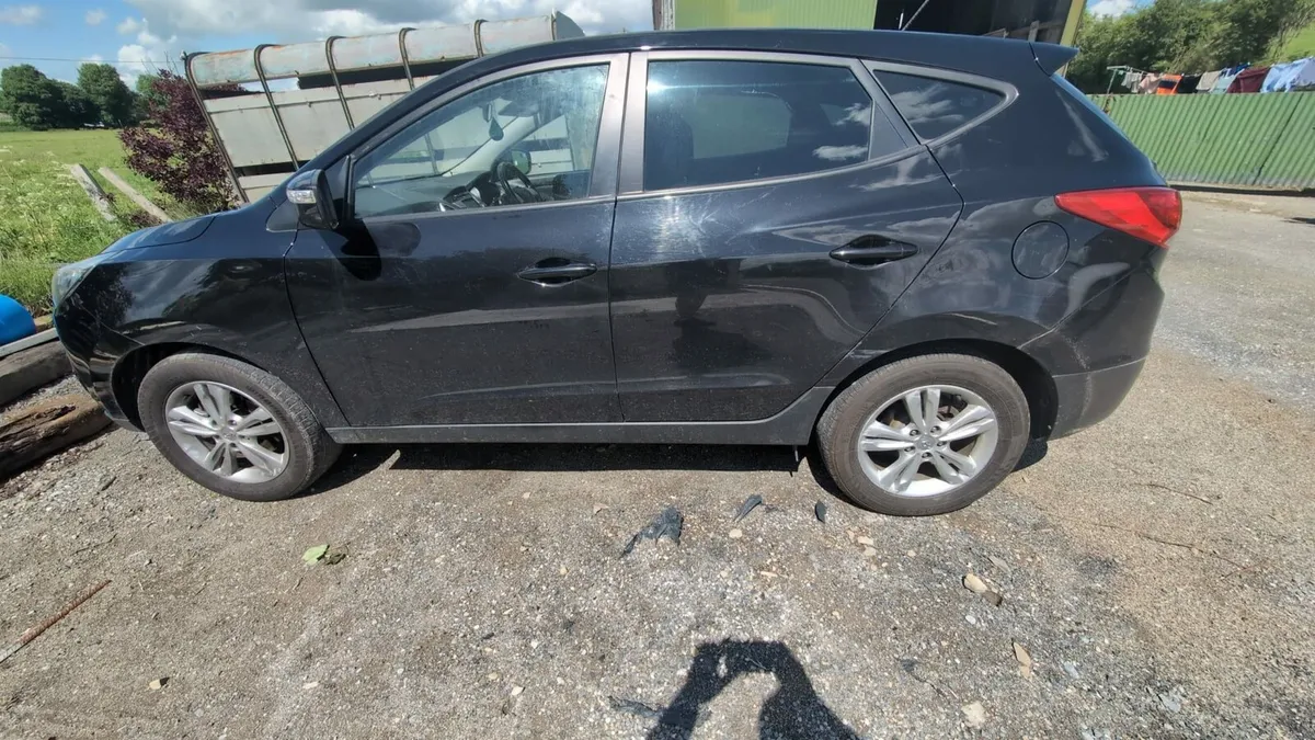 Car - Image 1