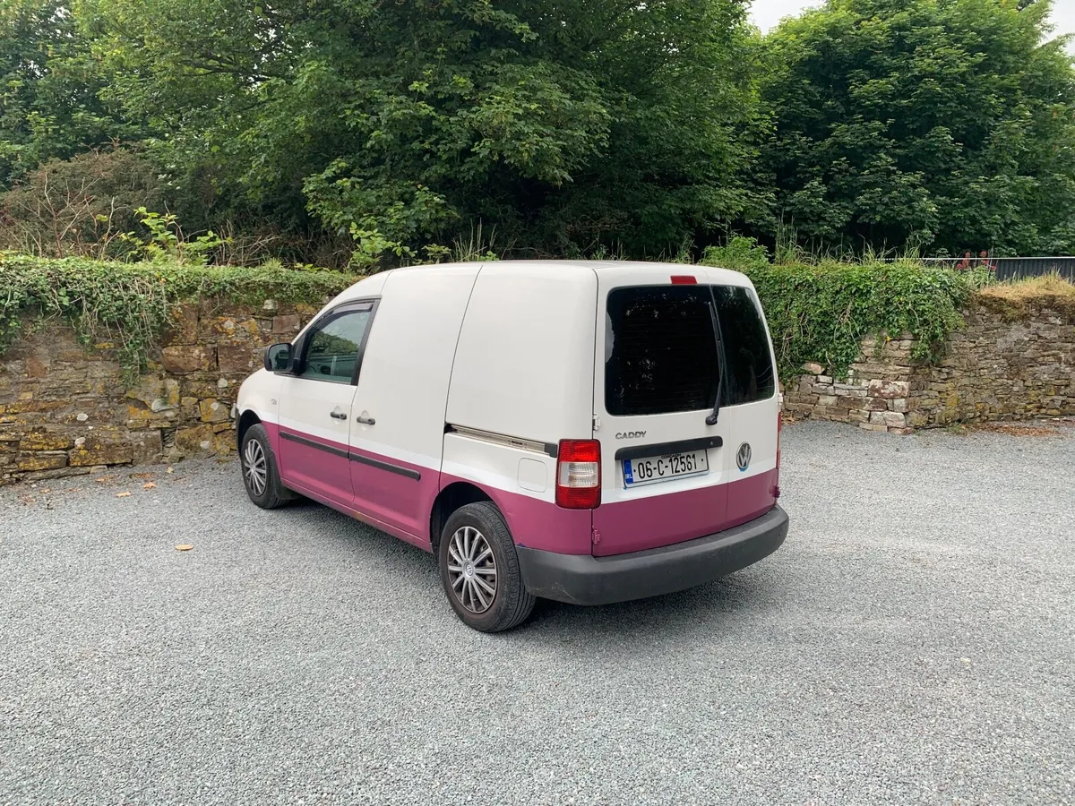 Caddy Van 06 - Image 4