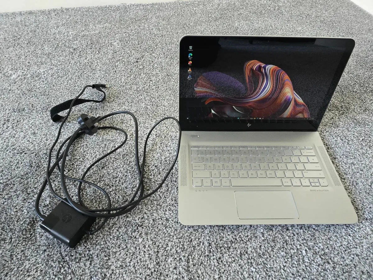 Hp Envy Laptop i7 8GB 4k screen - Image 2