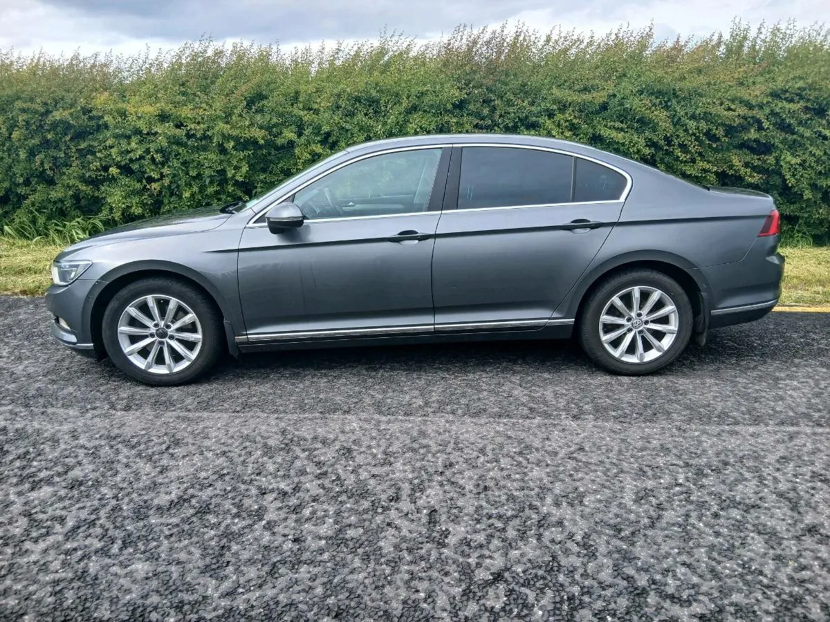 161 VOLKSWAGEN PASSAT 1.6 TDI HIGHLINE - Image 2