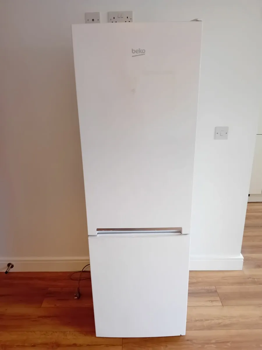 Fridge freezer - Image 1