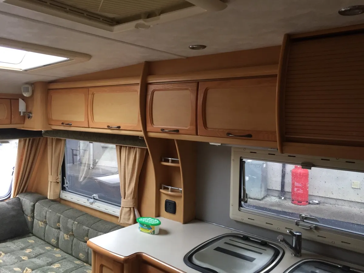 Caravan - Image 2