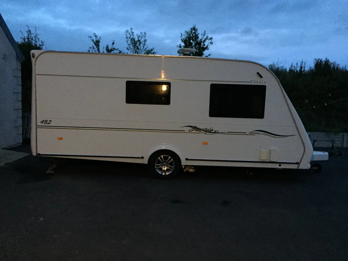 Caravan - Image 1