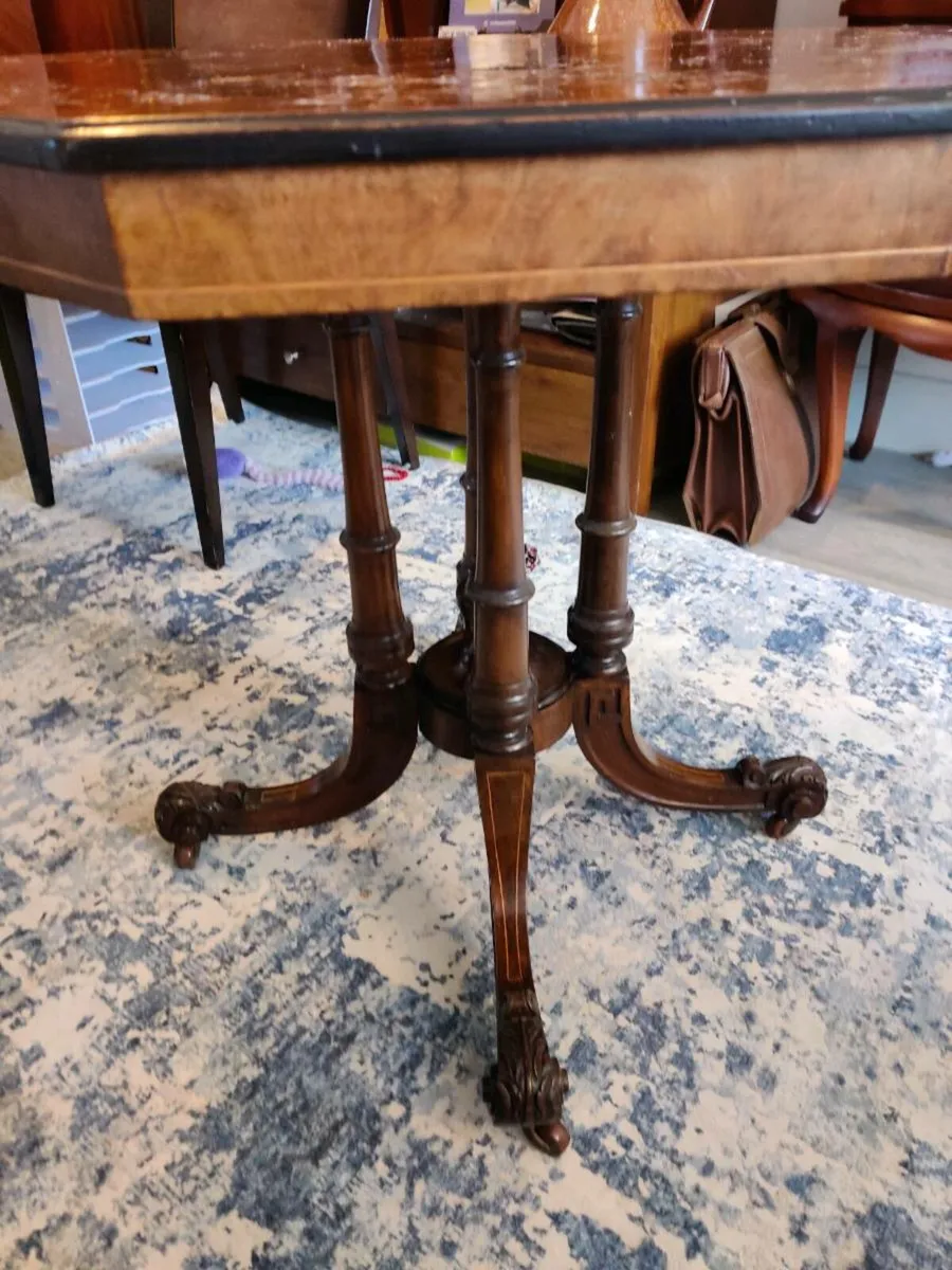 An Edwardian Rosewood Inland Tea Table - Image 2