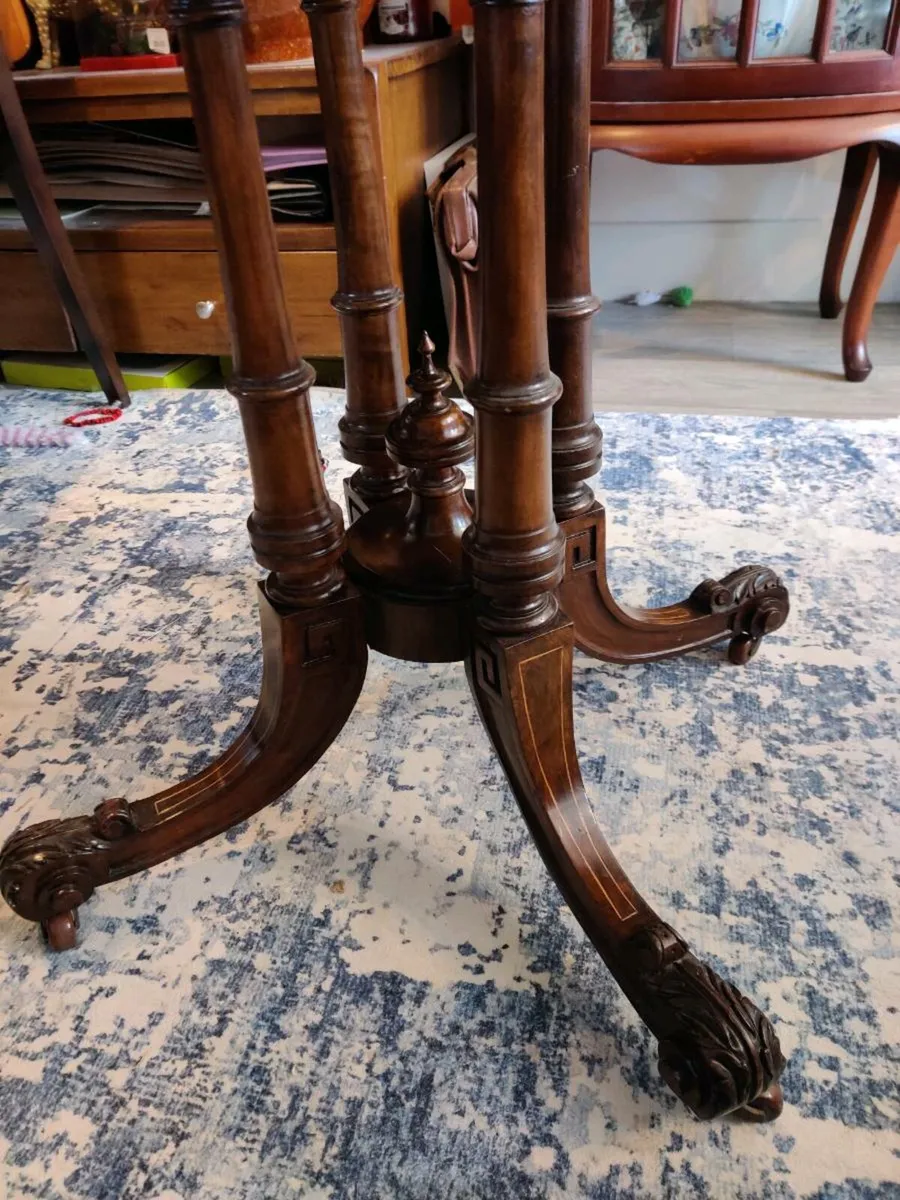 An Edwardian Rosewood Inland Tea Table - Image 3