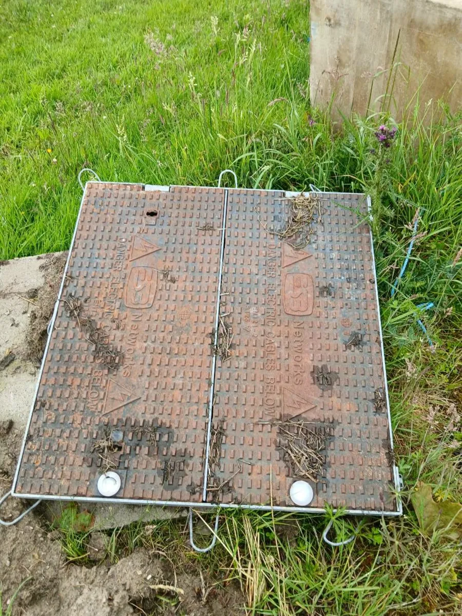 ESB Manhole cover and frame