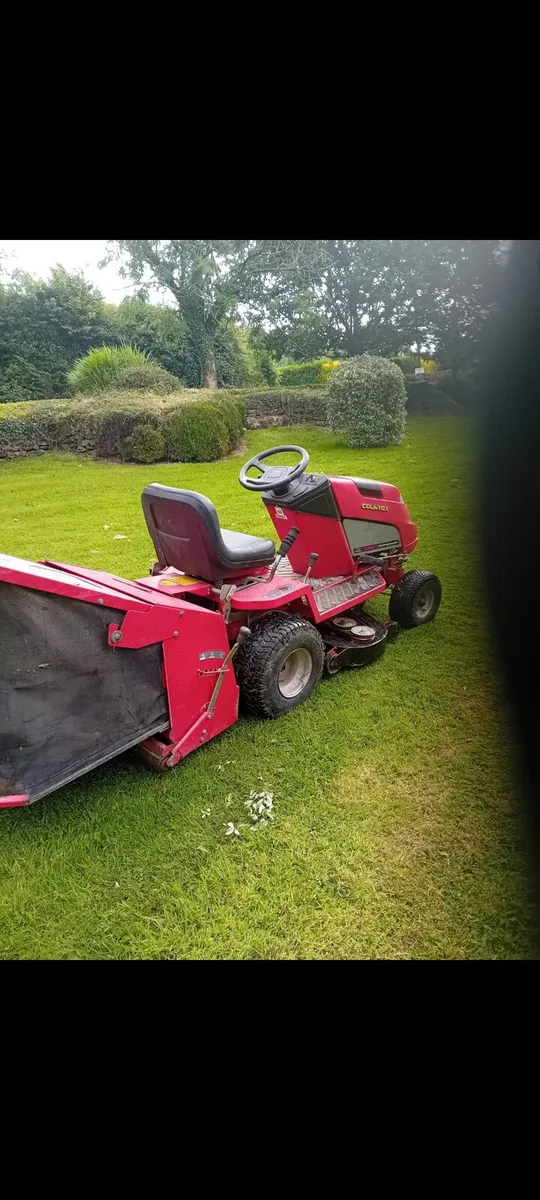 Ride on mower - Image 1