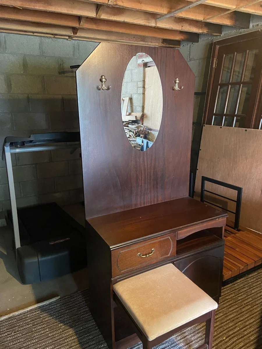 Dressing Table - Dresser Antique - Image 1