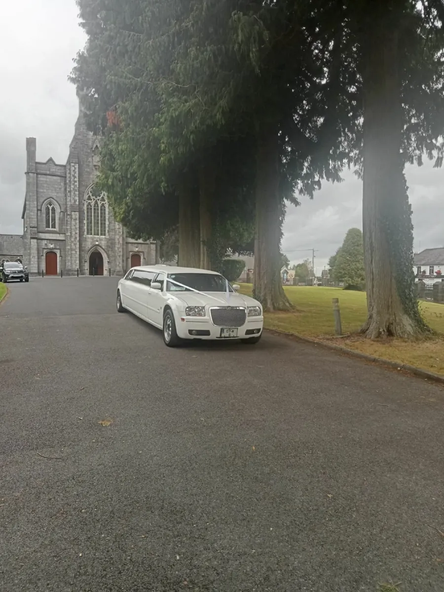 Chrysler Limo - Image 2