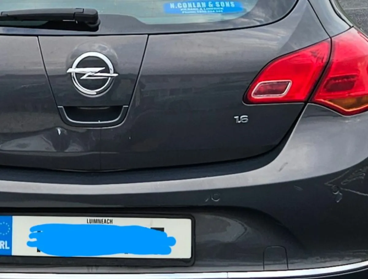 Opel Astra 2014 - Image 1