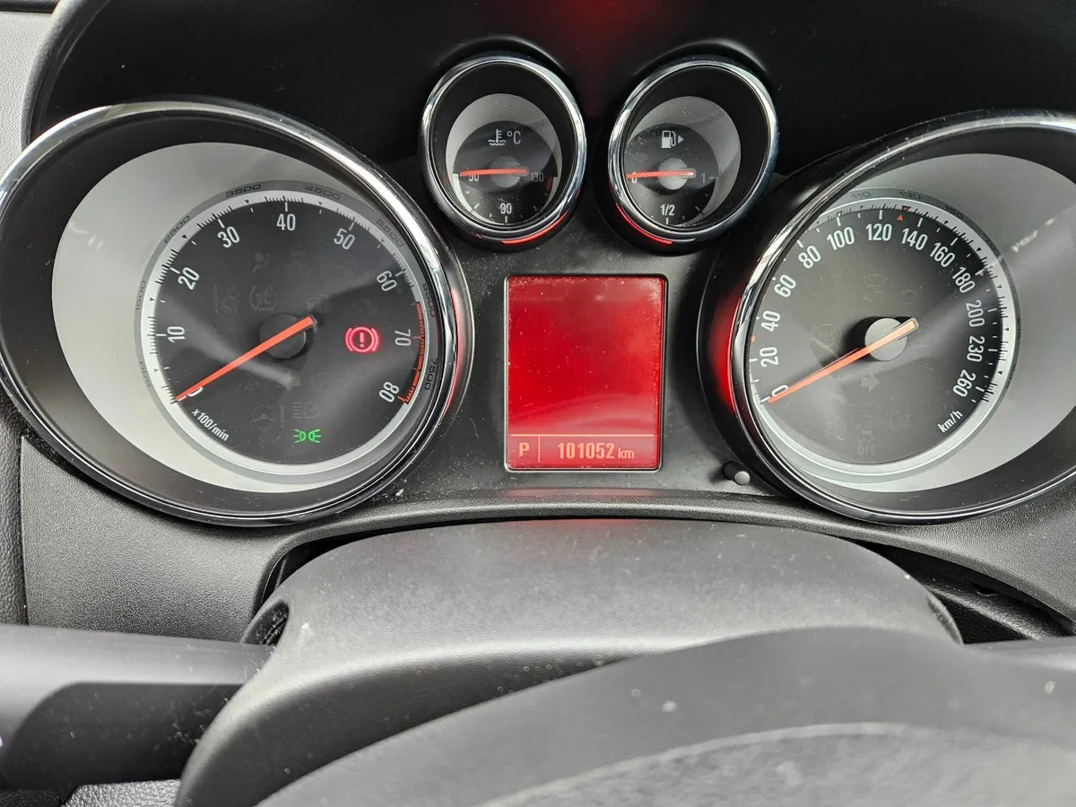 Opel Astra 2014 - Image 4