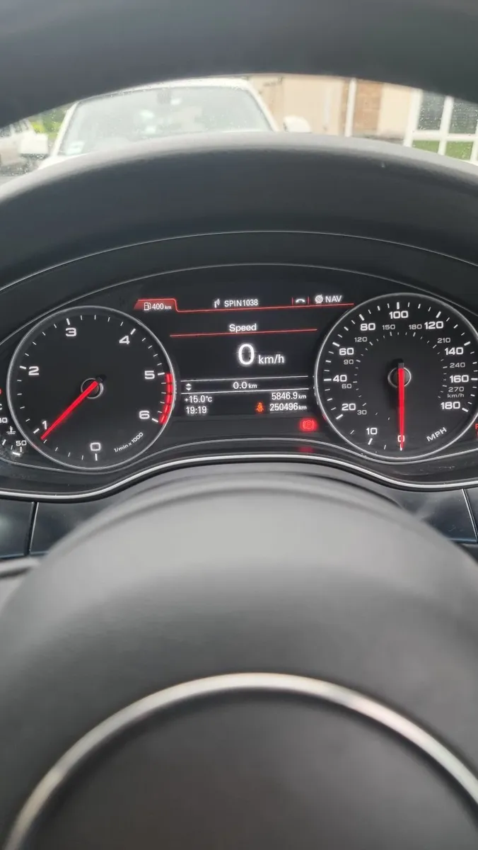 Audi A6 2011 - Image 2