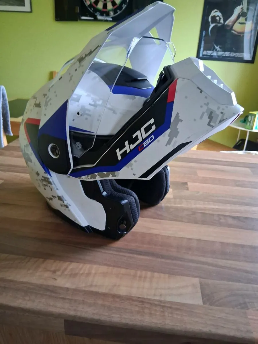 Motorcycle Helmet - Image 1