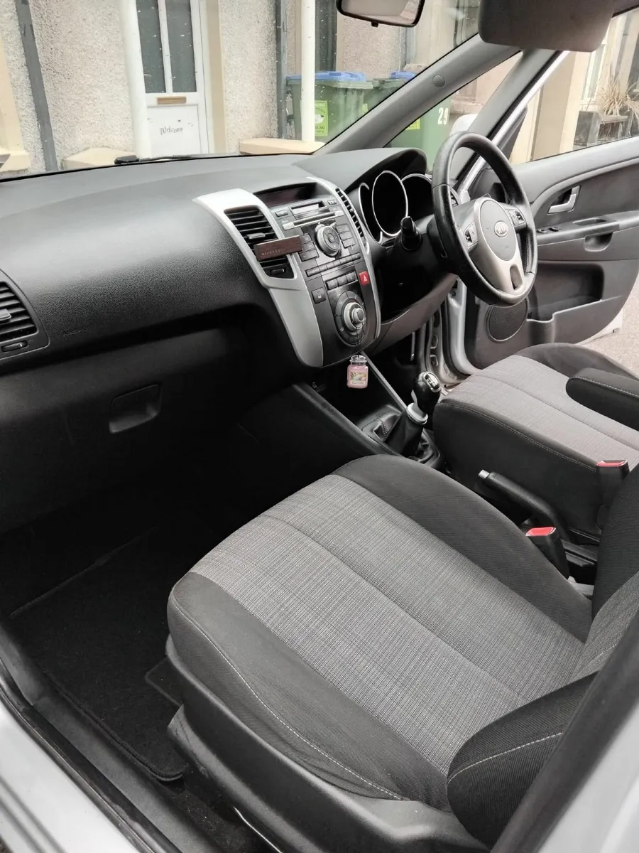 Kia Venga 2011 Diesel - Image 4