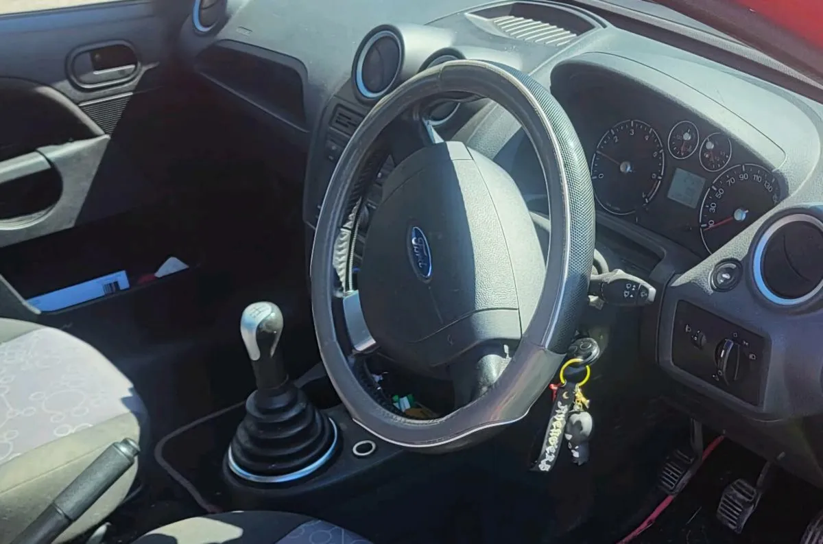 Ford Fiesta - Image 4