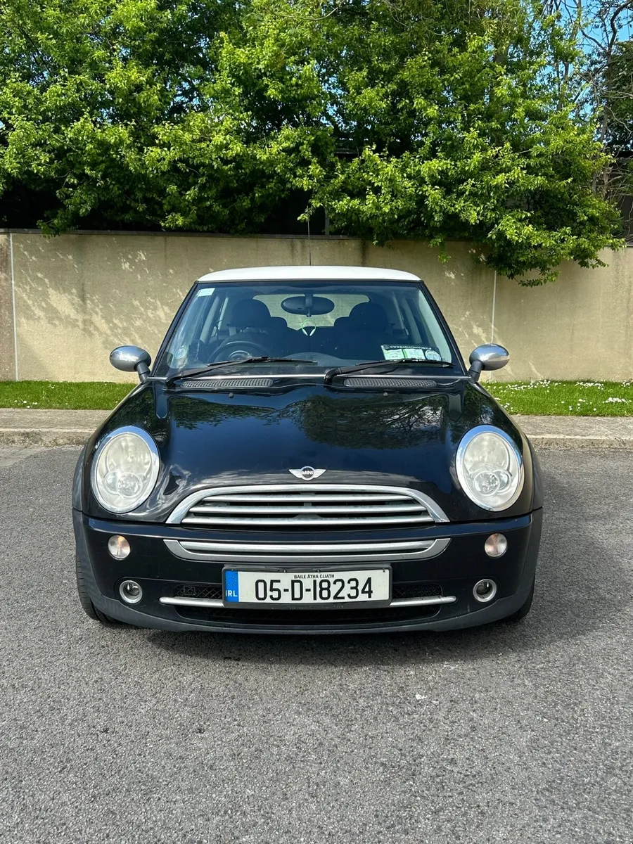Mini Cooper 2005 Black New NCT - Image 2