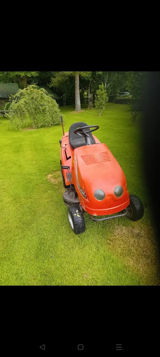 Ride on mower - Image 2