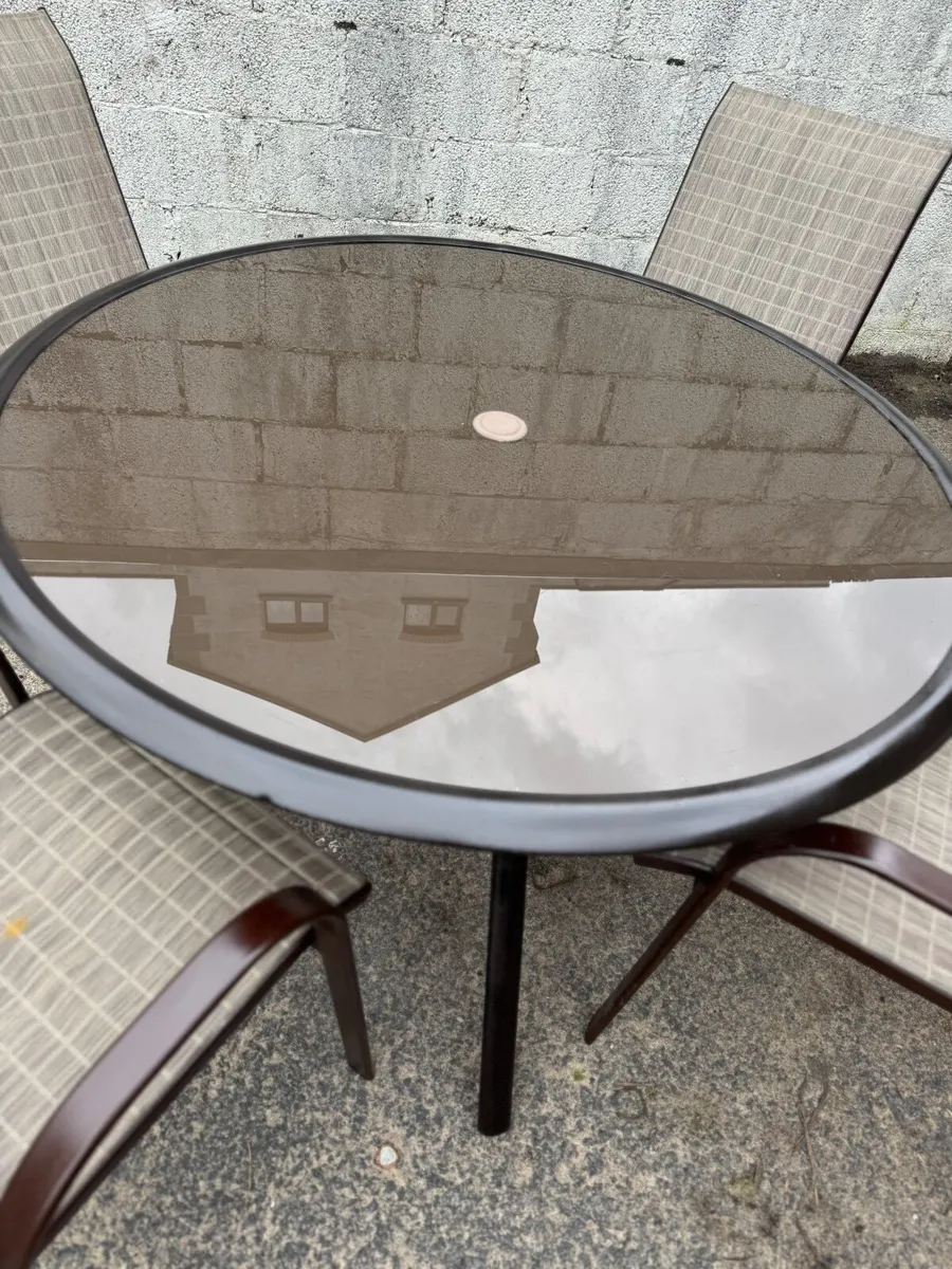 Garden furniture dinning set 4 seater - Image 2